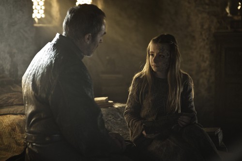 Kissed-by-Fire-3x05-game-of-thrones-34365163-500-333