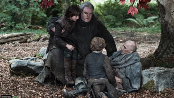 Bran-and-Rickon-with-Luwin-and-Hodor-house-stark-31118185-1333-750